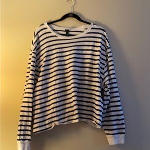cropped navy striped long sleeve top